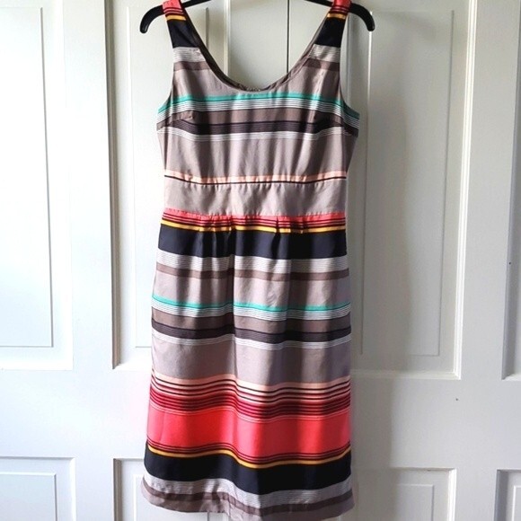 BANANA REPUBLIC CASEY SILK STRIPE TANK SHEATH DRESS GRAY CORAL BLACK SIZE 2 - Picture 1 of 15